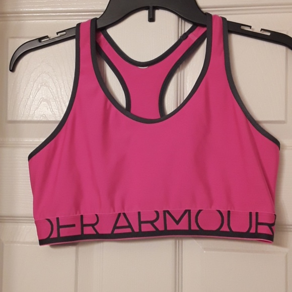 Under Armour Tops - UNDER ARMOUR SPORTS BRA Under Armour Tops - UNDER ARMOUR SPORTS BRA